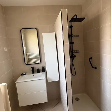 Grande Maison Au Grau D Agde Villa